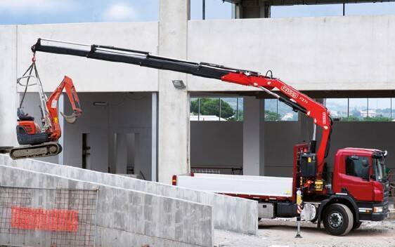 FASSI F275A.0 hydraulic crane HDS