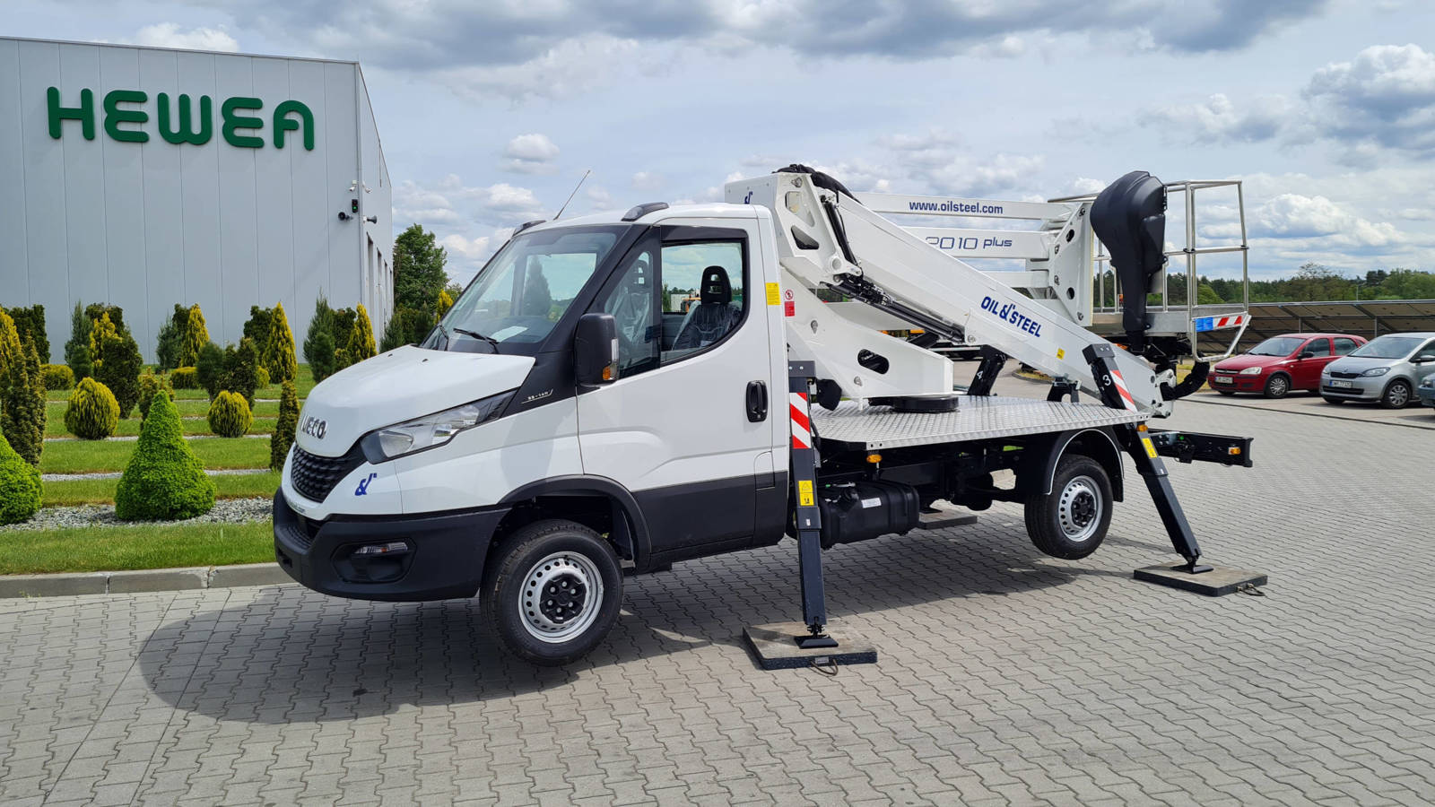 OIL & STEEL SNAKE 2010 H PLUS aerial work platform on Iveco Daily 35S14H 2.3 chassis (3.5 tons)