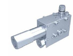 Single flanged valves with shock protection