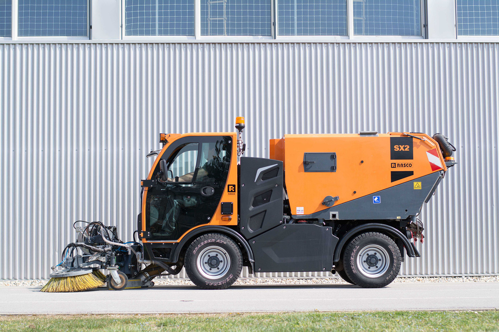 RASCO MUVO Multifunctional vehicle