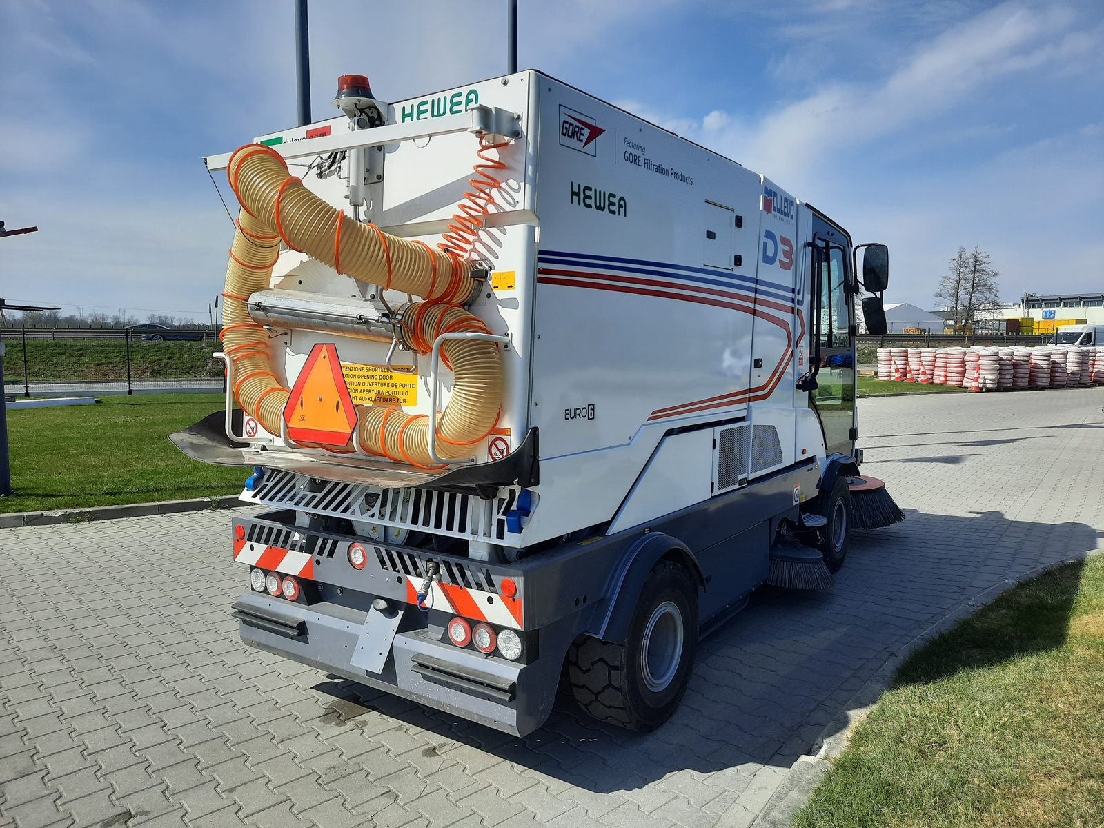 DULEVO D3 street sweeper