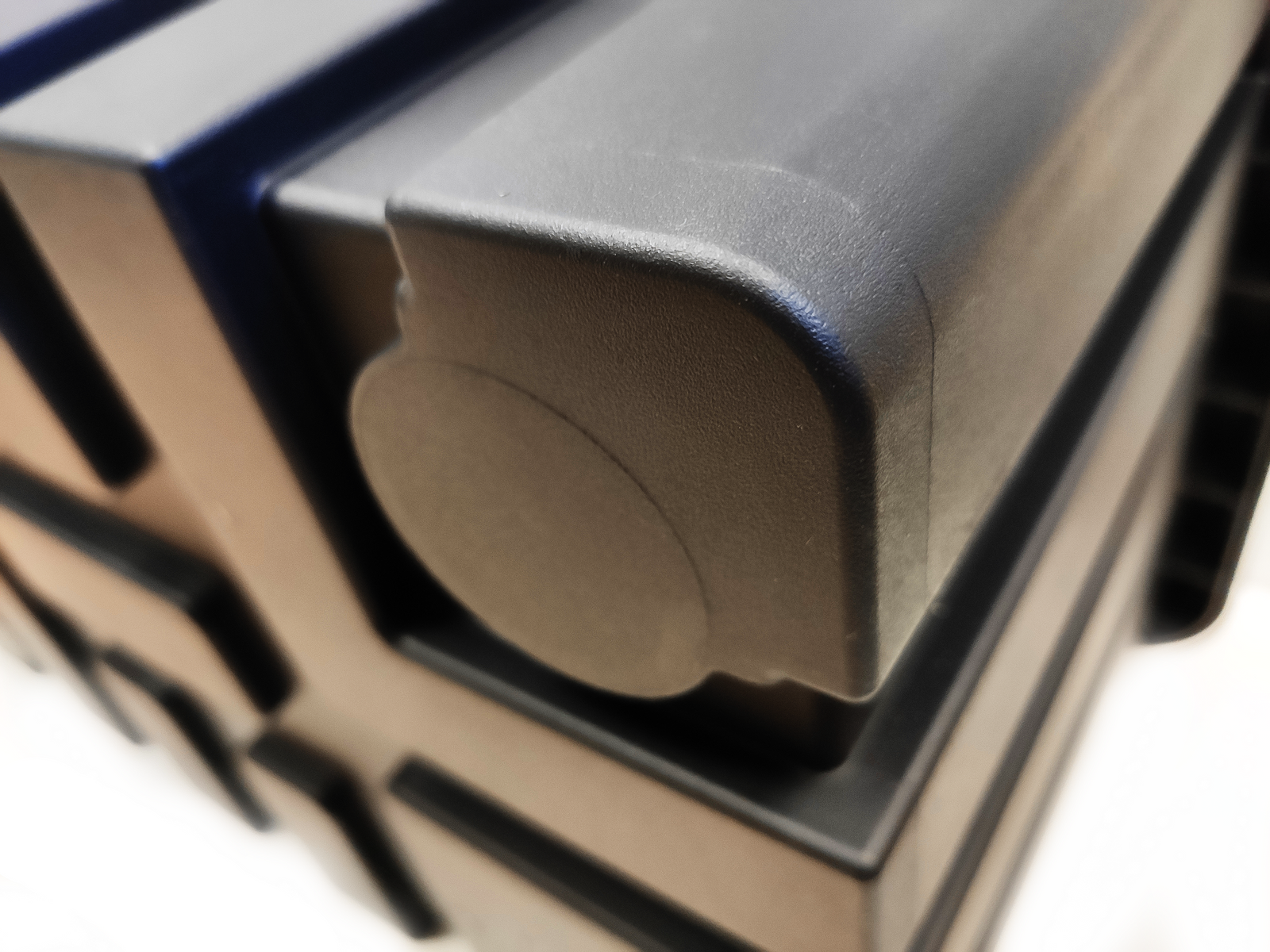 Skrzynka narzędziowa polipropylenowa Basic Bawer E0 140  max obciążenie 40kg bez logo