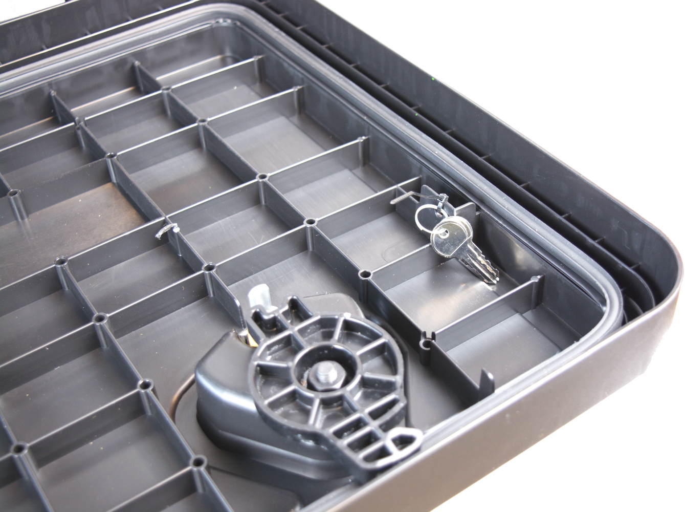 Basic Bawer polypropylene toolbox E025003 max load 50kg without logo